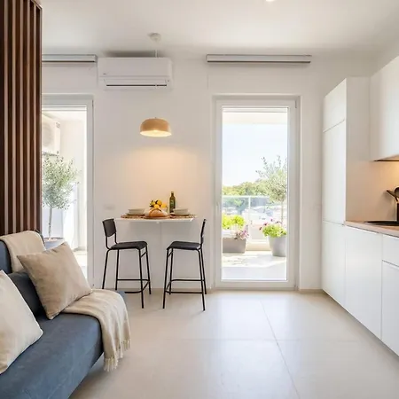 Dimora Venera-modern Comfort With Private Parking バーリ